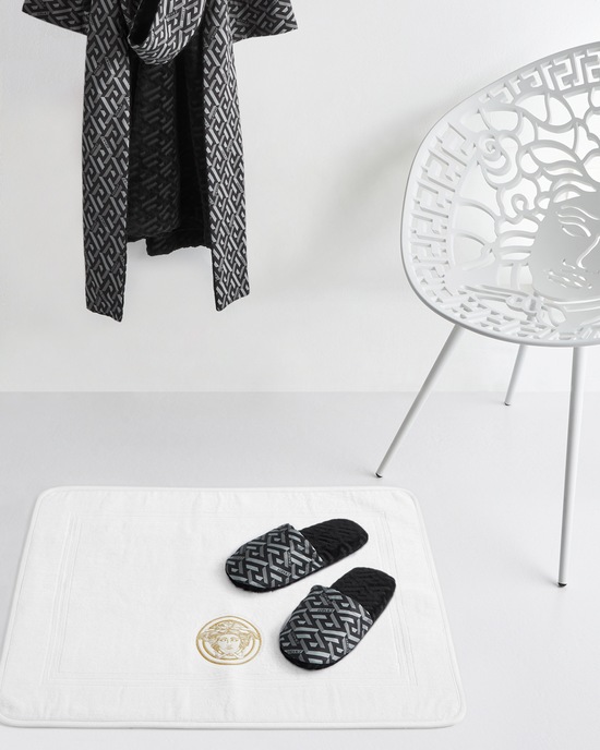 Medusa Gala Bath Mat White 2